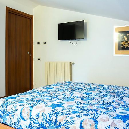 Appartamenti La Casina Porto Azzurro Exterior foto